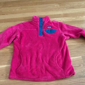 Patagonia Kids Synchilla Snap-T Fleece Pullover in Fuchsia